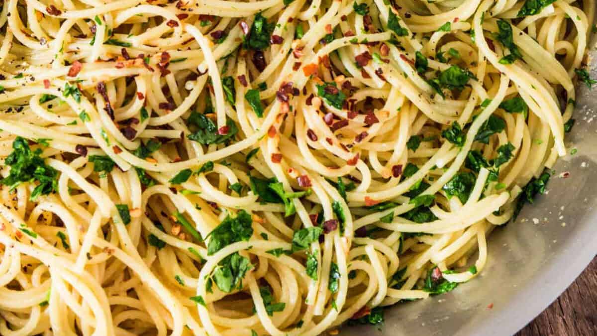 Pasta with Garlic, Extra Virgin Olive Oil and Chilli: a great classic! 2